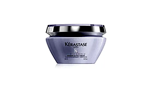 Kerastase Blond absolu masque ultra violet. Denna lila inpackning är idealisk för blont hår med kalla toner som är blekt eller slingat. Inpackningen tränger in i fibern och avlägsnar oönskade varma och gula toner.